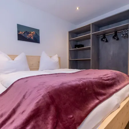 アパート Luxurious Apartment In F Genberg With Sauna フューゲンベルク