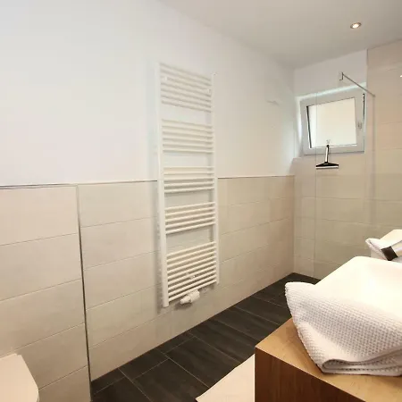 Luxurious Apartment In F Genberg With Sauna フューゲンベルク